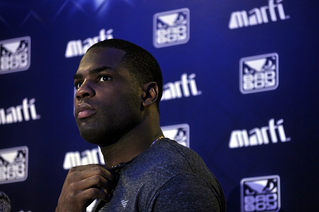 与沧州雄狮 与沧州雄狮