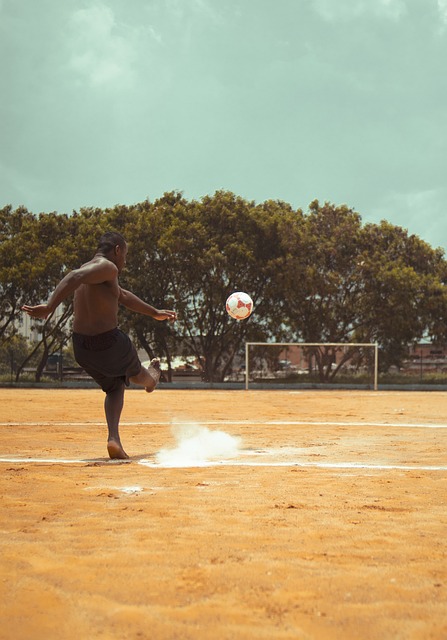 1球2助攻！内马尔疯狂一战：顶着嘘声角球打死角，霸气打脸.